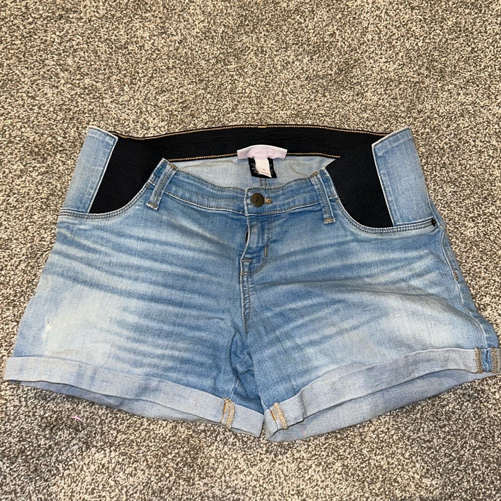 Isabel Maternity shorts - like new - size 4 - Midi Shorts